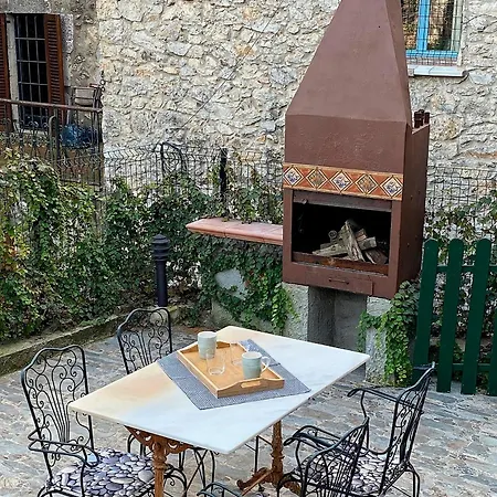 Casa Con Encanto En El Bosque Y A 10 Min De Girona Celra